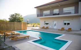 Villa Village Mostar